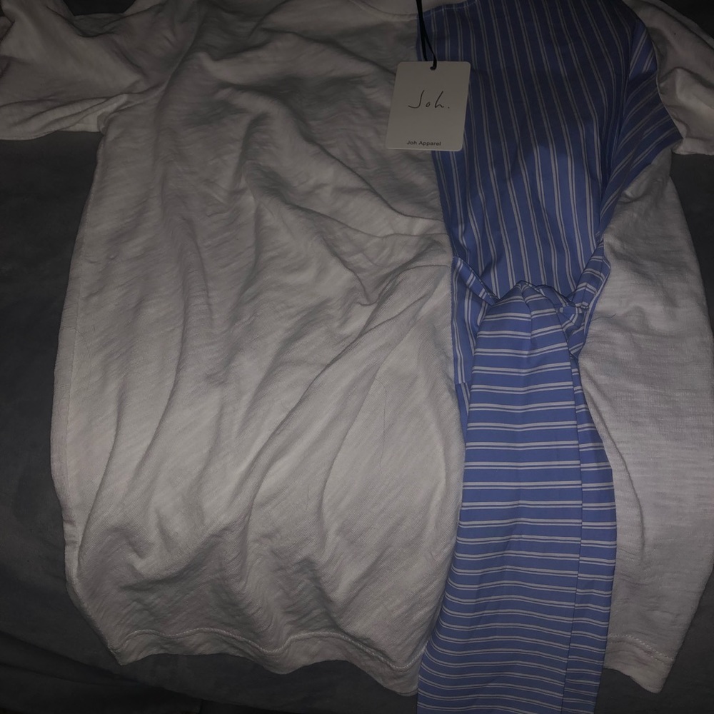 Adorable T-shirt that can be adjustable with tie. Large NWT
